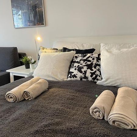 Charming Apartment Near City Center ウィーン エクステリア 写真